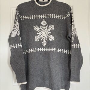 North Style Gray Snowflake Sweater